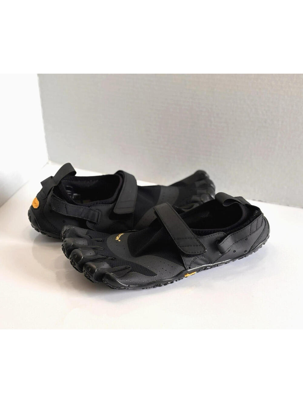 Vibram V-Aqua Five Fingers Water Shoes Barefoot Men's Sz EU 47/US 12-12.5 Black